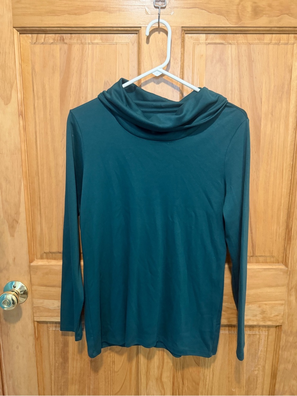 L.L.Bean Women’s Teal Supima Cotton Cowl Neck Long Sleeve Top Medium